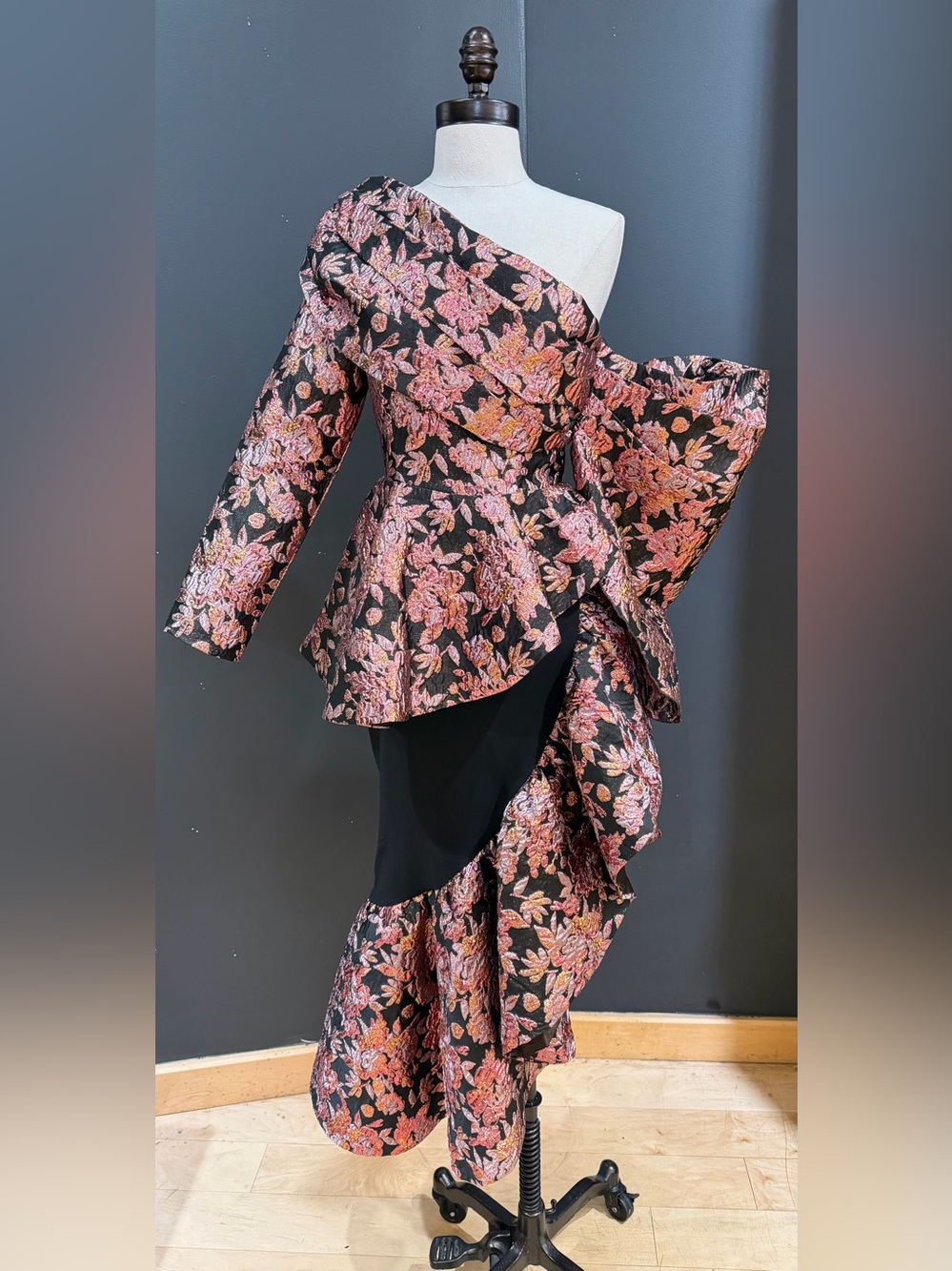 Asymmetric One-Shoulder Floral Peplum Top and Skirt Set in Black and Pink